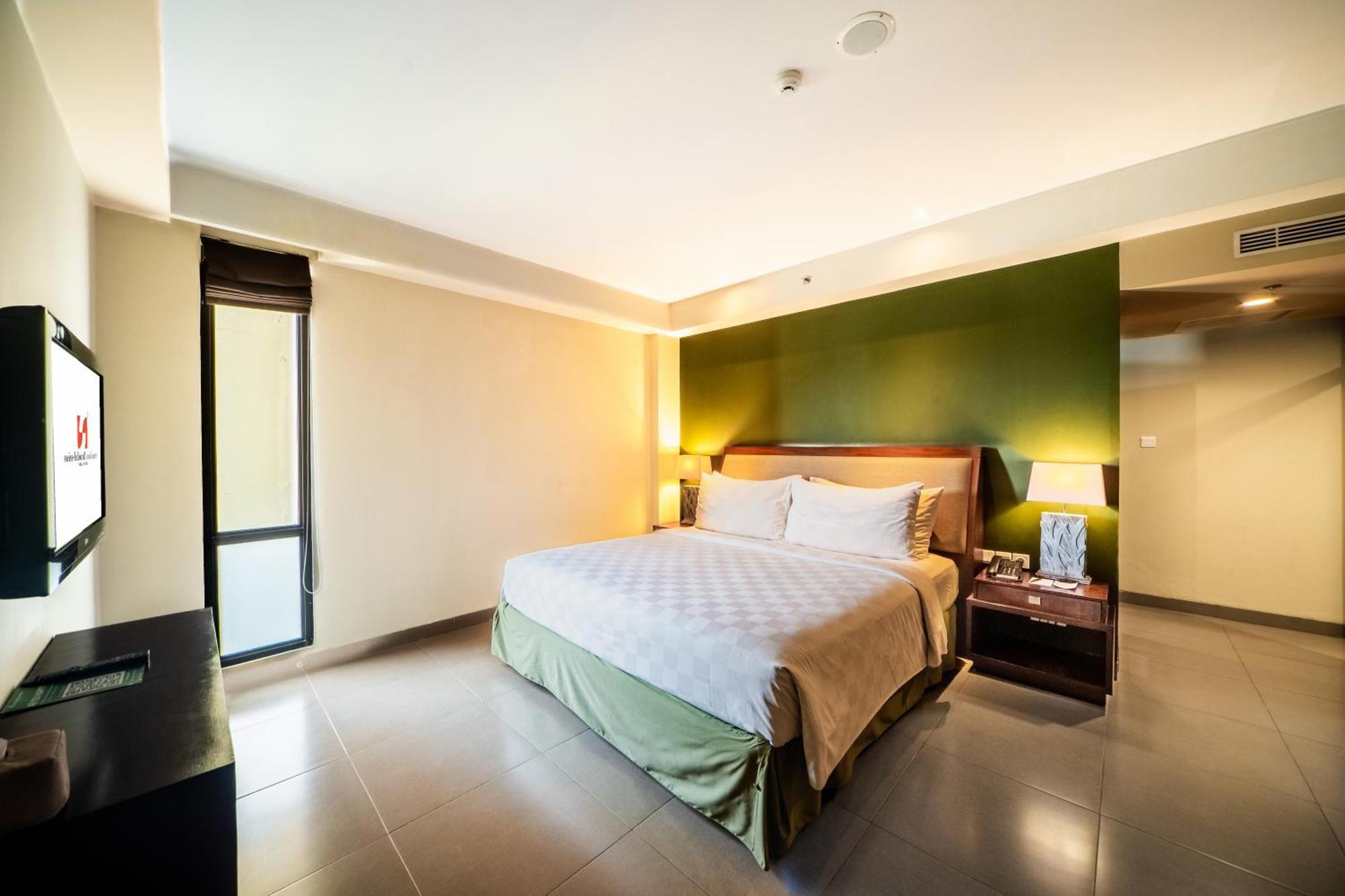 Swiss-Belhotel Rainforest Kuta  Exterior photo